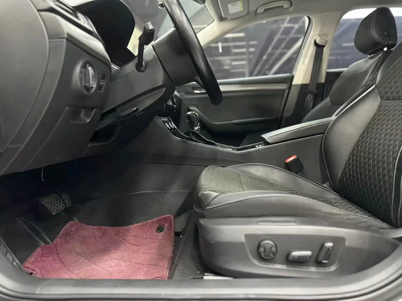 Skoda Superb — фото 14