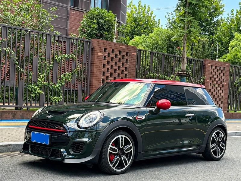 Mini JCW — фото 1