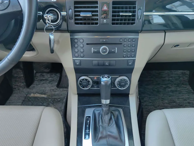 Mercedes-Benz GLK-Class (Imported) — фото 12