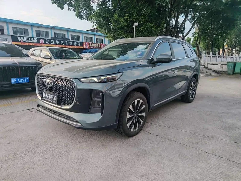 Chery Tiggo 8 Plus — фото 1