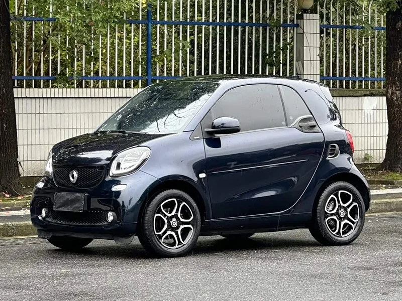 Smart Fortwo — фото 1