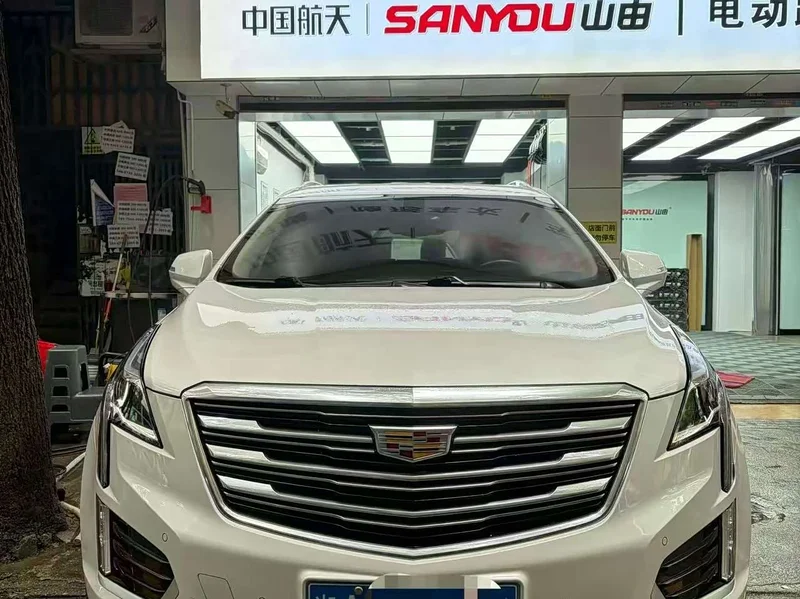 Cadillac XT5 — фото 2