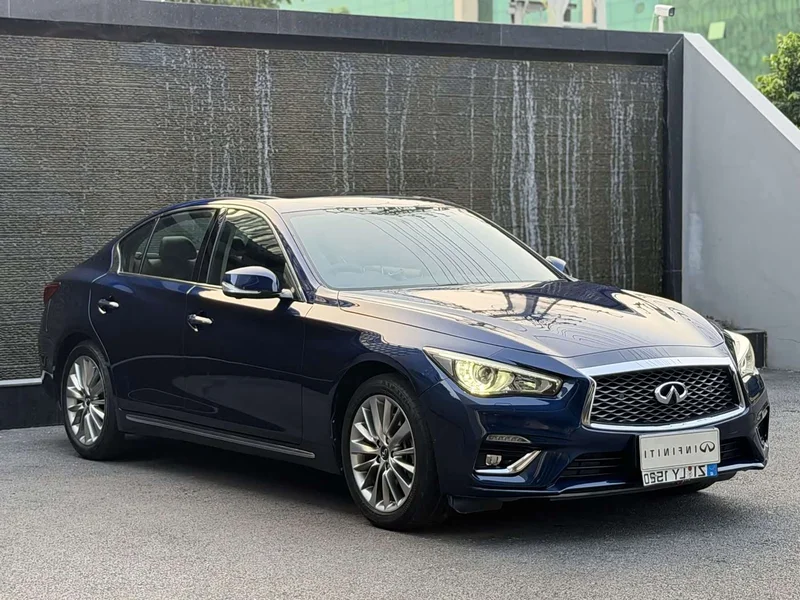 Infiniti Q50L — фото 3