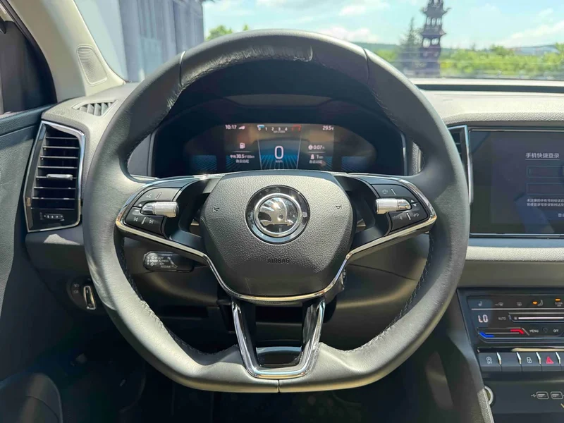Skoda Karoq — фото 15