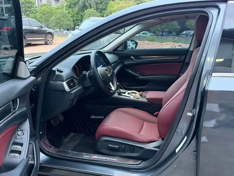 Honda Accord — фото 4