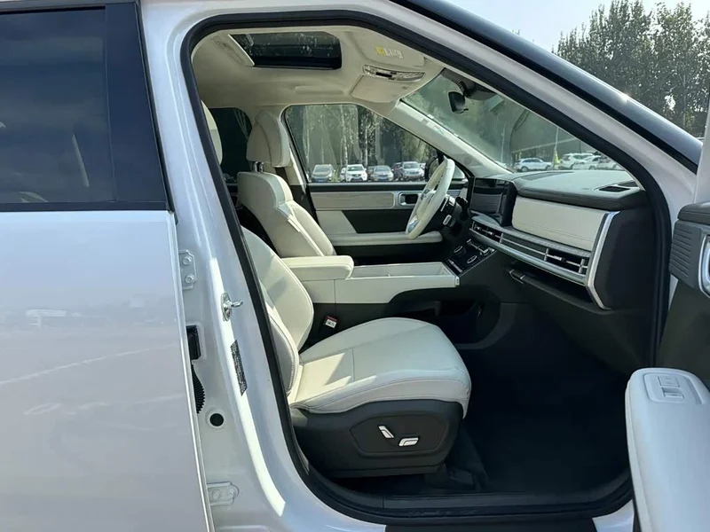 Hyundai Santa Fe — фото 16