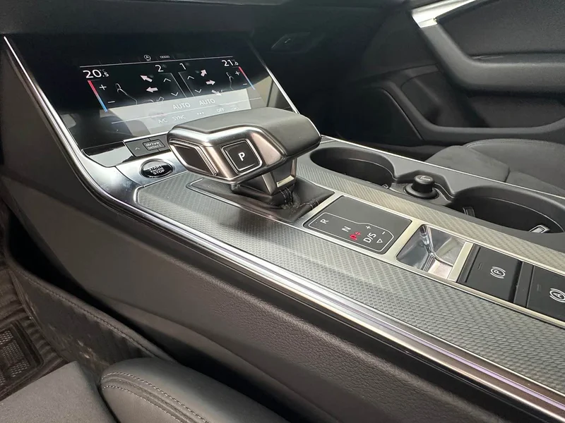 Audi A6 — фото 10