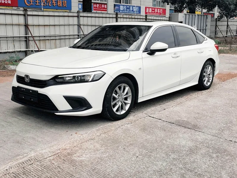 Honda Civic — фото 1