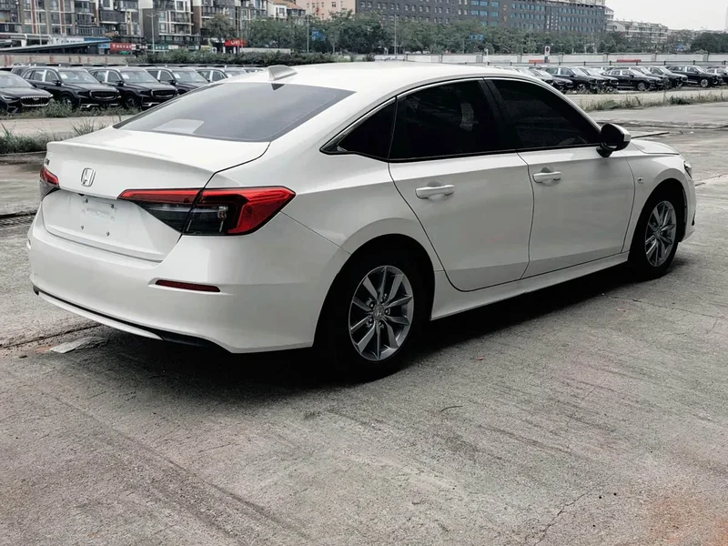 Honda Civic — фото 16