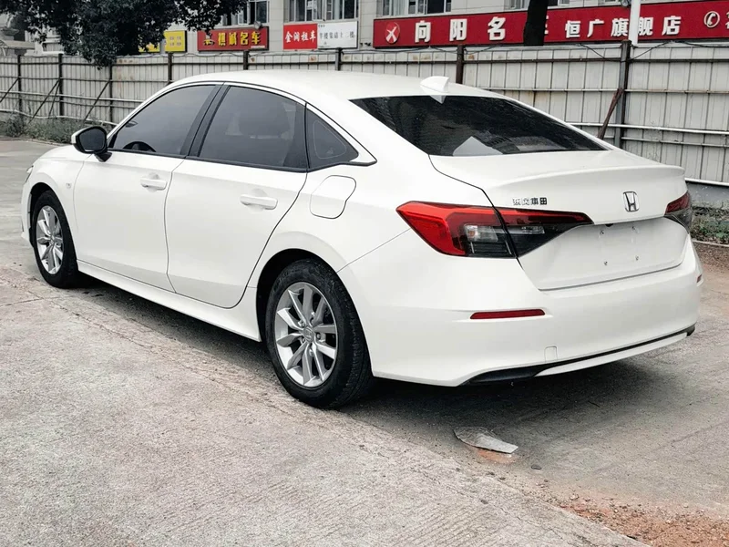 Honda Civic — фото 10