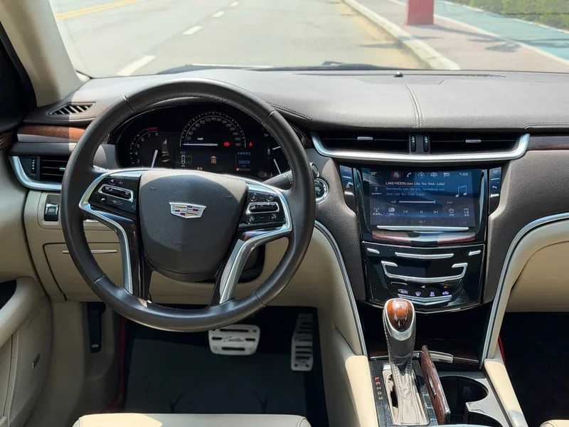 Cadillac XTS — фото 14