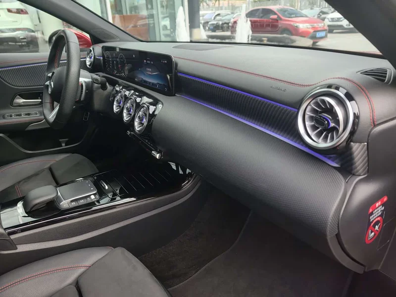 Mercedes-Benz A-Class — фото 18