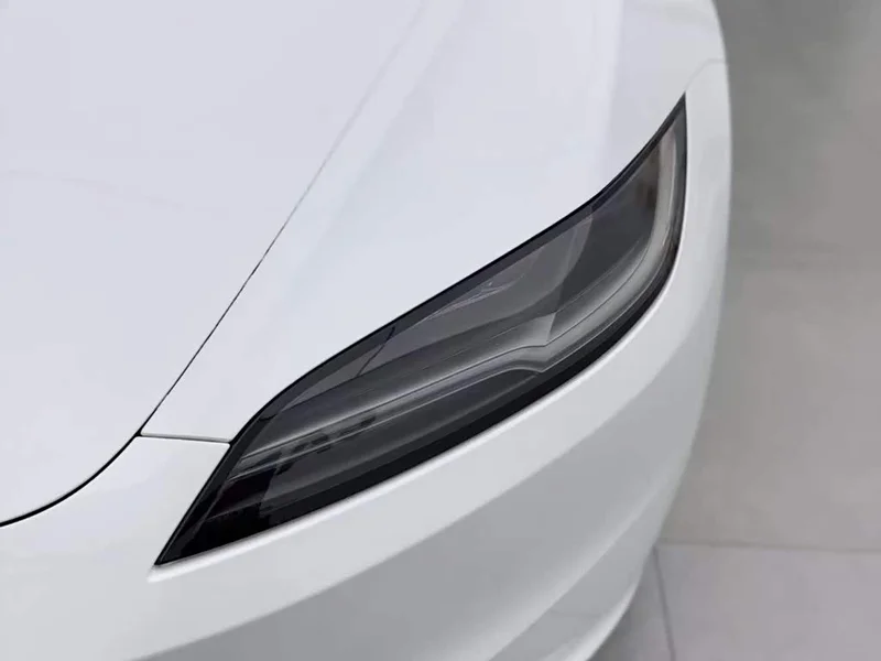 Tesla Model 3 — фото 11