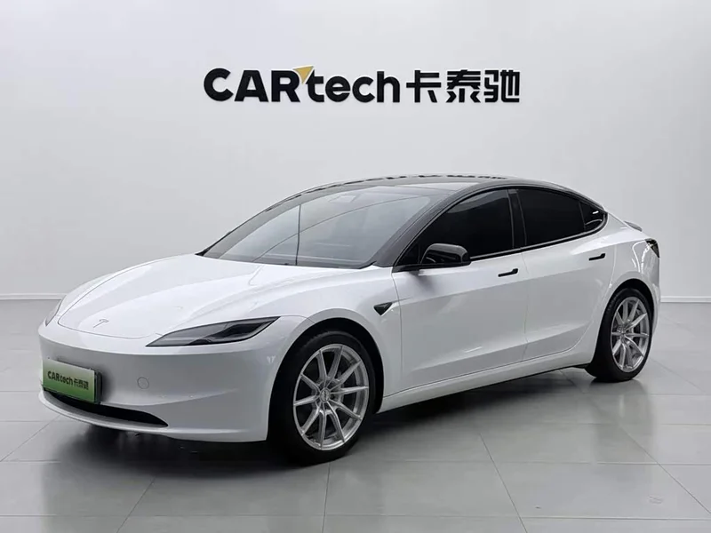 Tesla Model 3 — фото 10