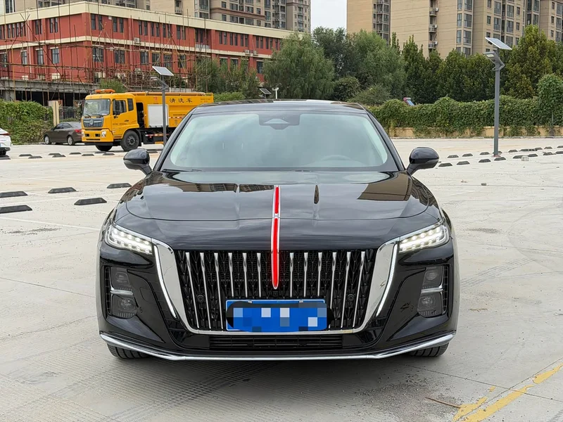 Hongqi H5 — фото 2
