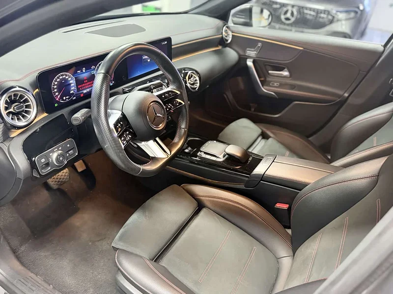 Mercedes-Benz A-Class — фото 12