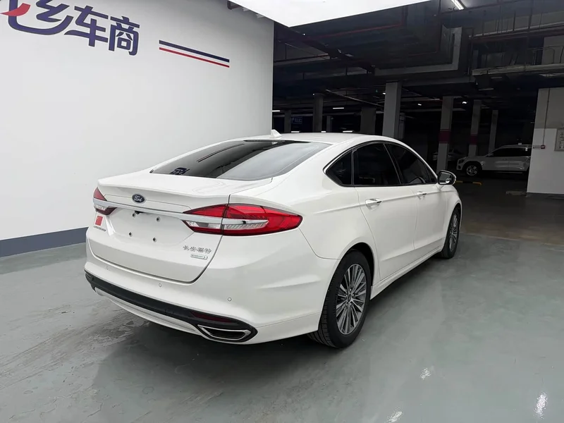 Ford Mondeo — фото 4
