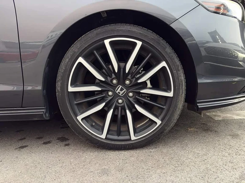 Honda Accord — фото 17