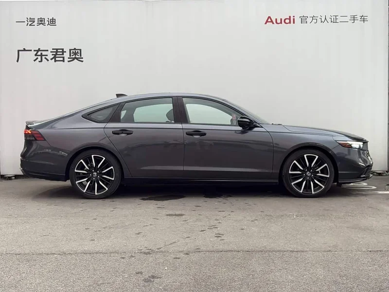 Honda Accord — фото 4