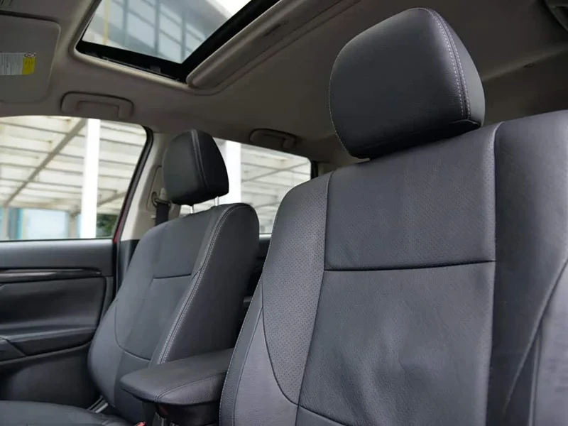 Mitsubishi Outlander — фото 10