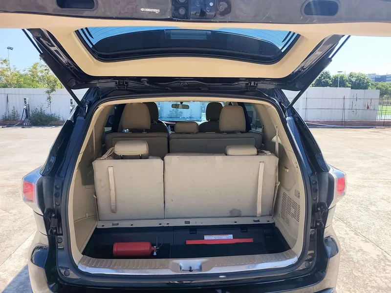 Toyota Highlander — фото 15