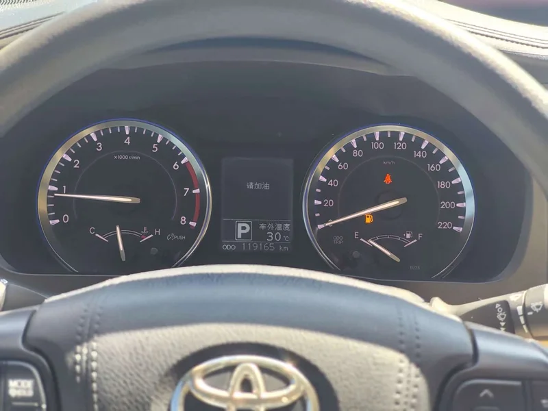 Toyota Highlander — фото 23