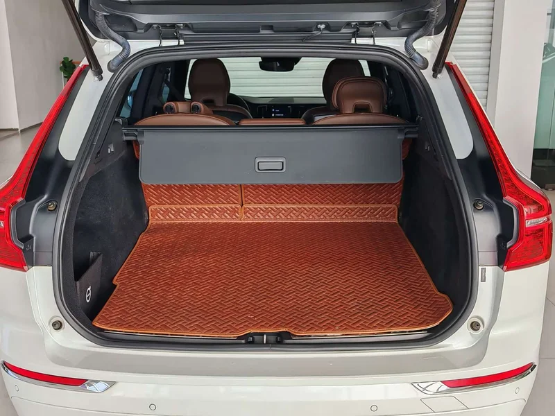 Volvo XC60 — фото 19