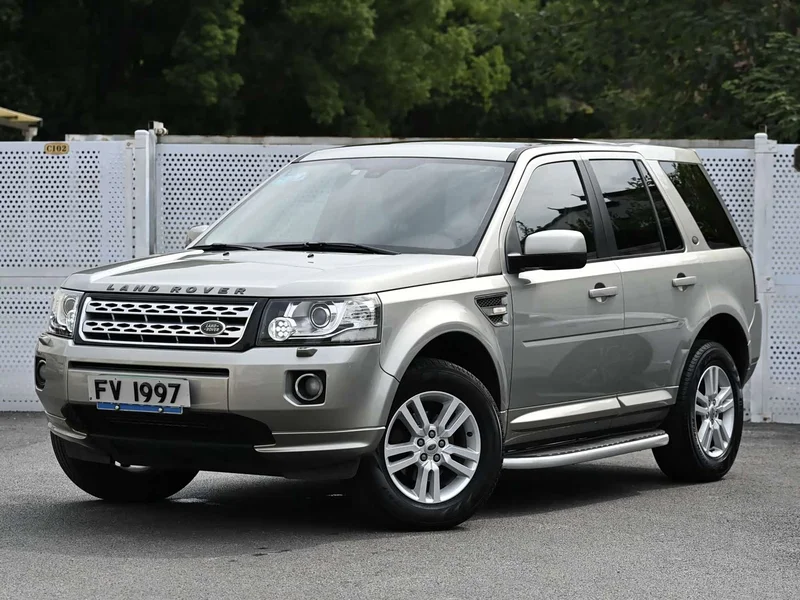 Land Rover Freelander 2 — фото 1