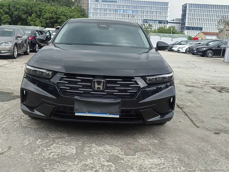 Honda Accord — фото 1