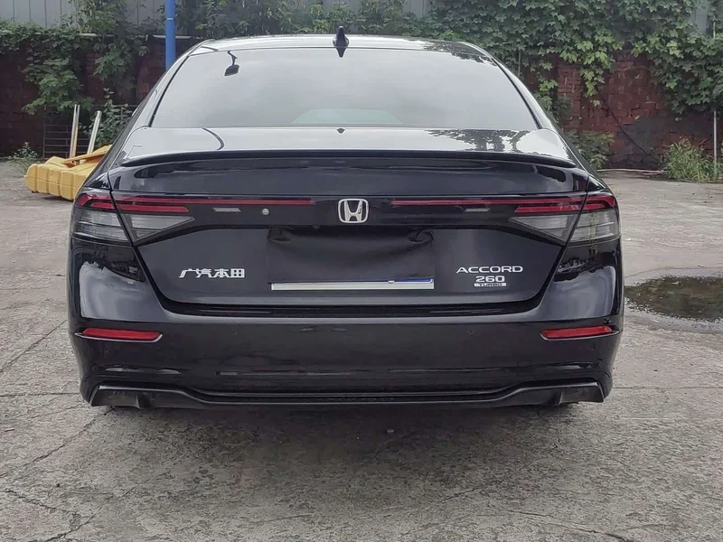 Honda Accord — фото 8