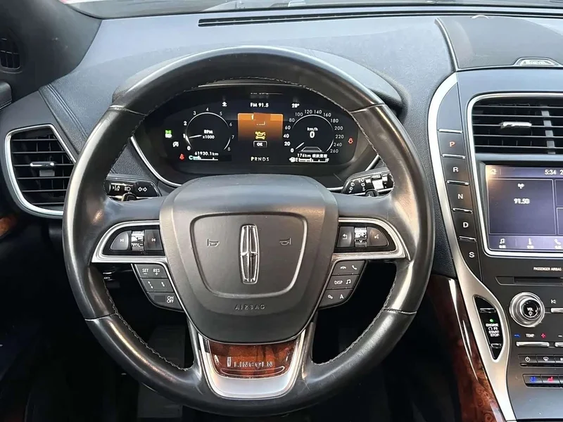 Ford Explorer — фото 4