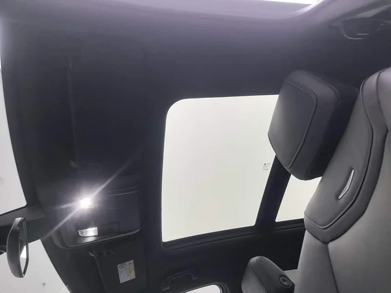 Cadillac XT5 — фото 14