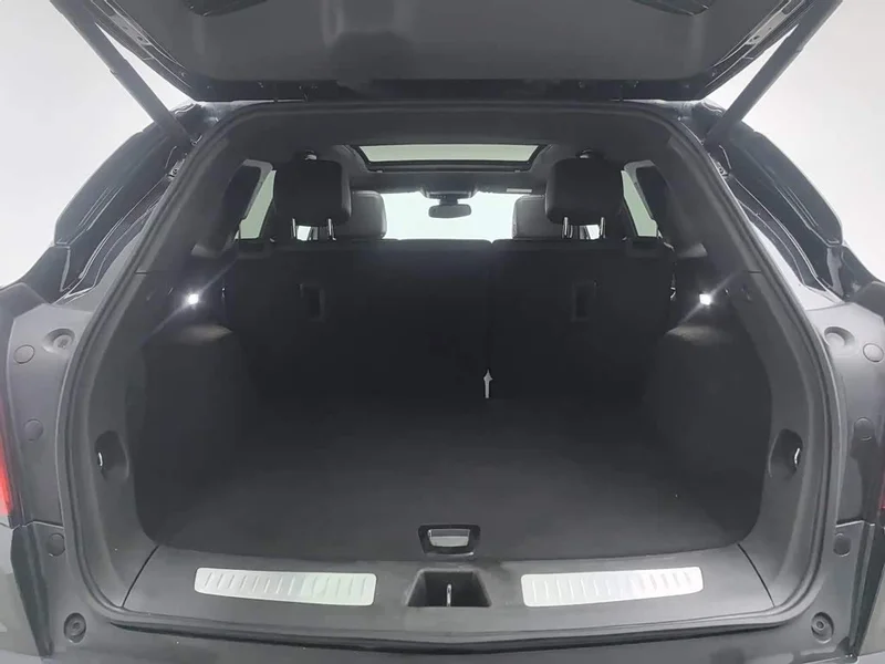 Cadillac XT5 — фото 16