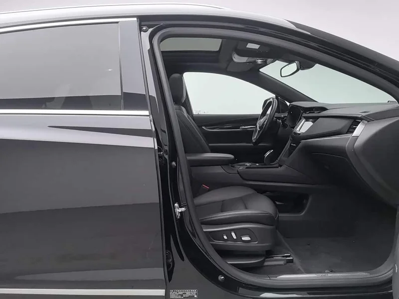 Cadillac XT5 — фото 23