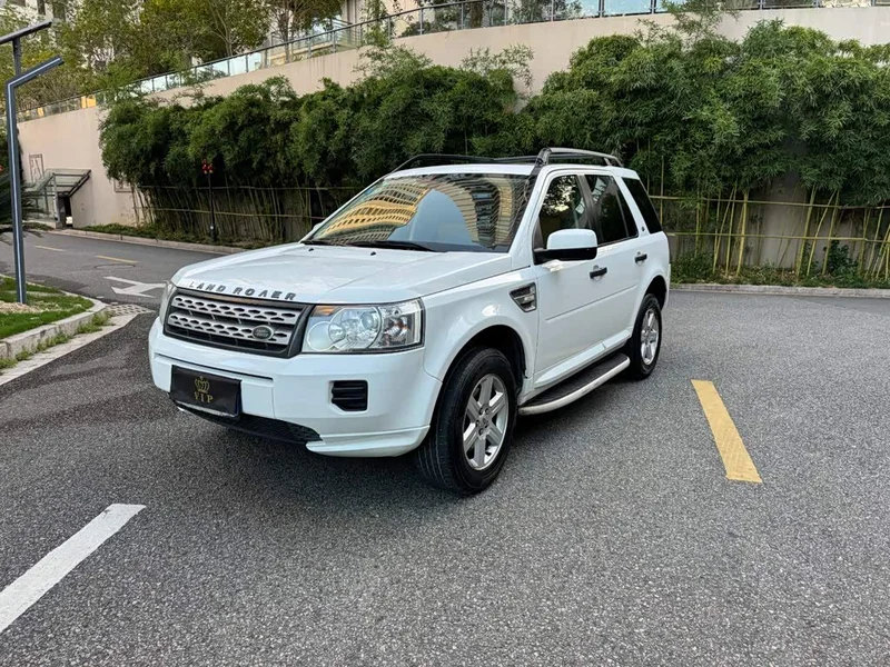 Land Rover Freelander 2 — фото 1