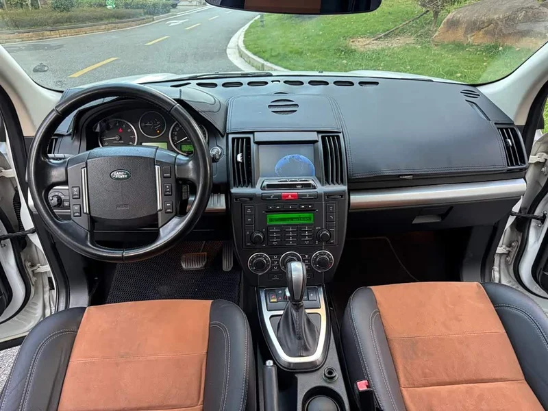 Land Rover Freelander 2 — фото 14