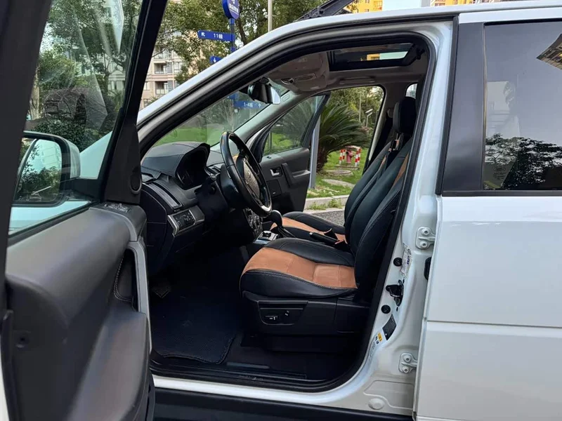 Land Rover Freelander 2 — фото 10
