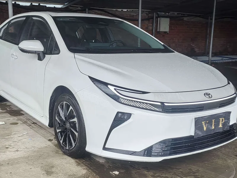 Toyota Corolla — фото 3