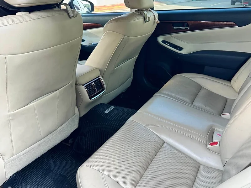 Toyota Crown — фото 6