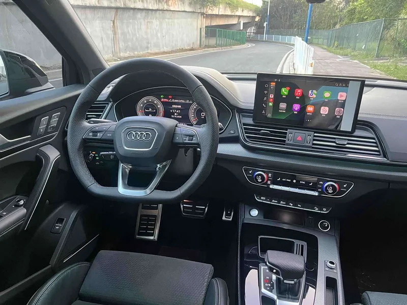 Audi Q5L Sportback — фото 11