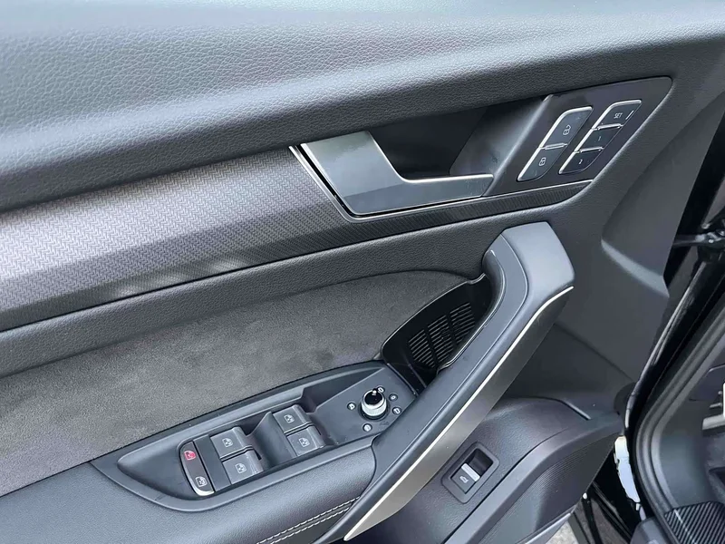 Audi Q5L Sportback — фото 19