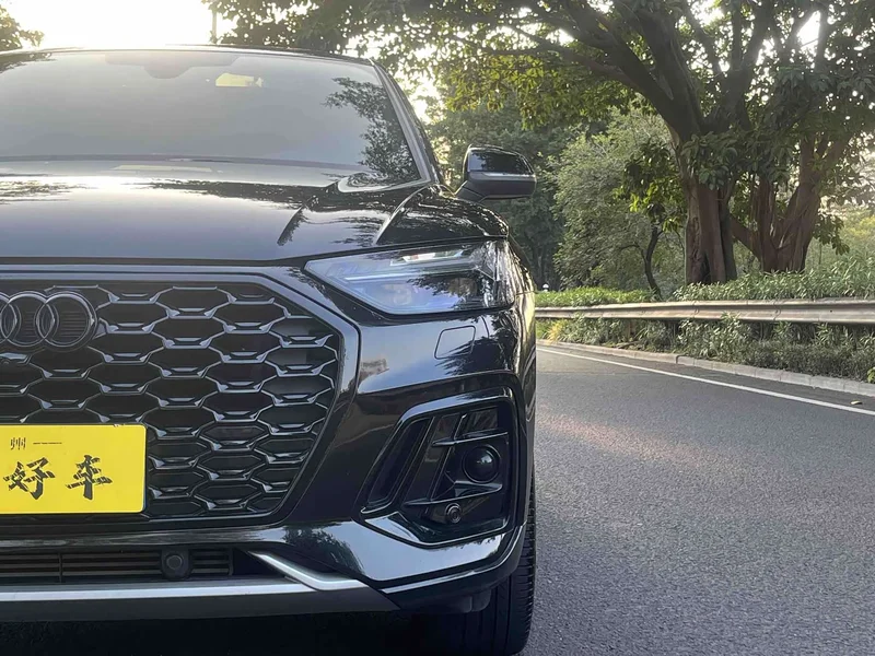 Audi Q5L Sportback — фото 26