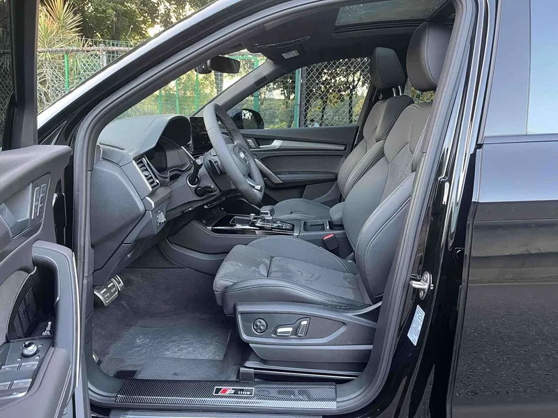 Audi Q5L Sportback — фото 6