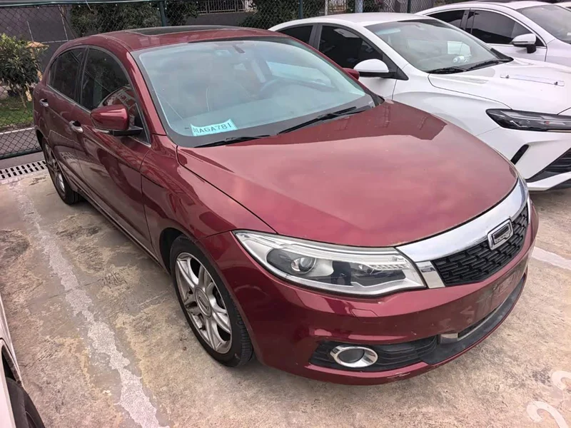 Qoros 3 — фото 3