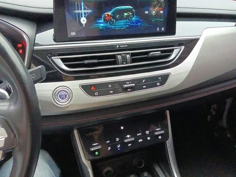 Changan CS75 New Energy — фото 14