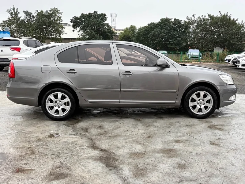 Volkswagen Octavia — фото 4