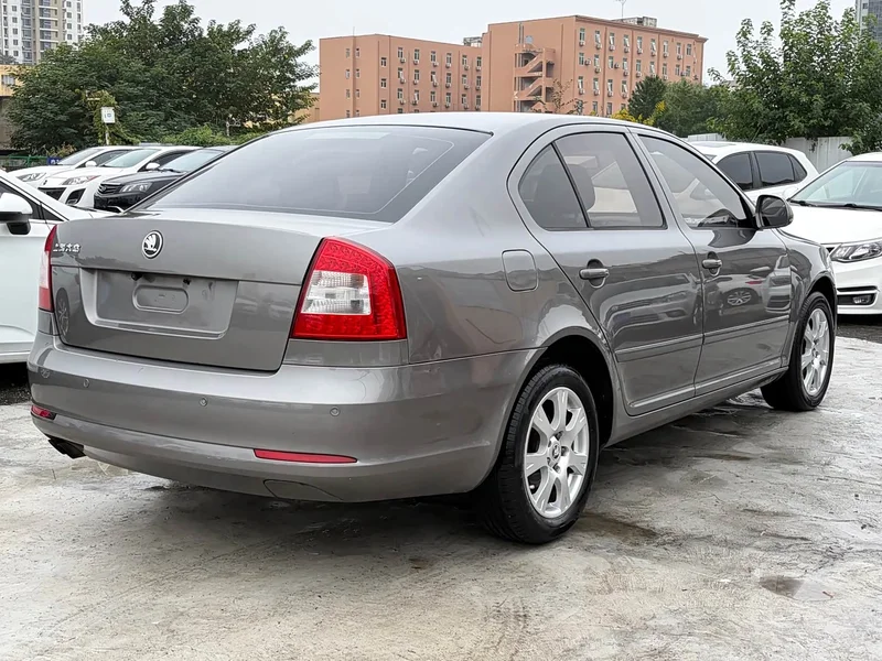Volkswagen Octavia — фото 5