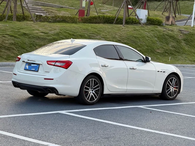 Maserati Ghibli — фото 4