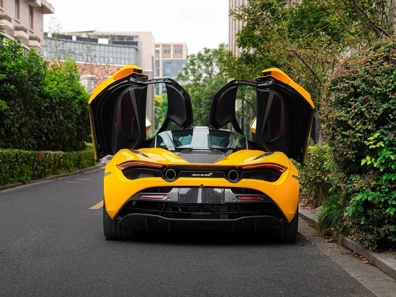 McLaren 720S — фото 5