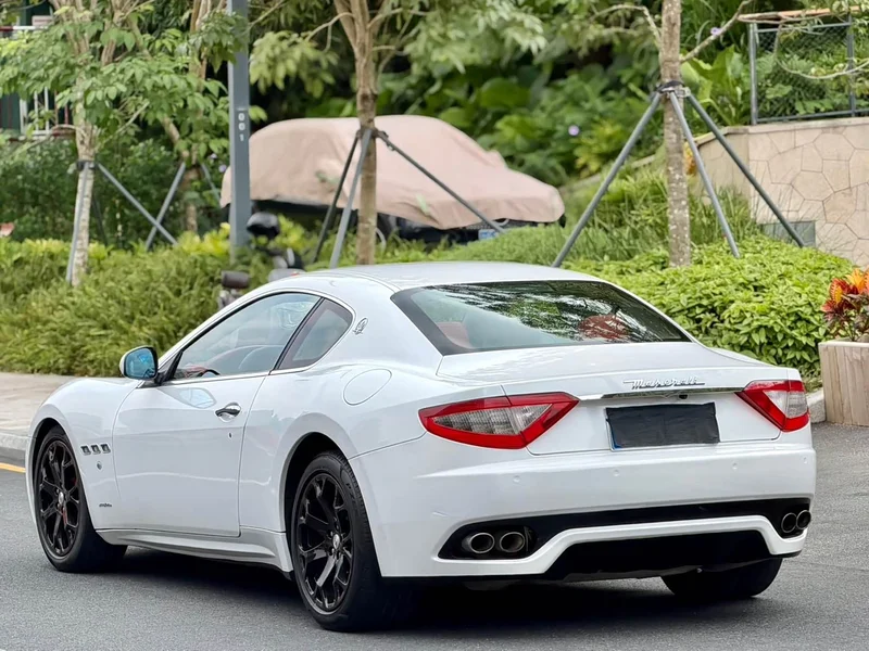Maserati GranTurismo — фото 4